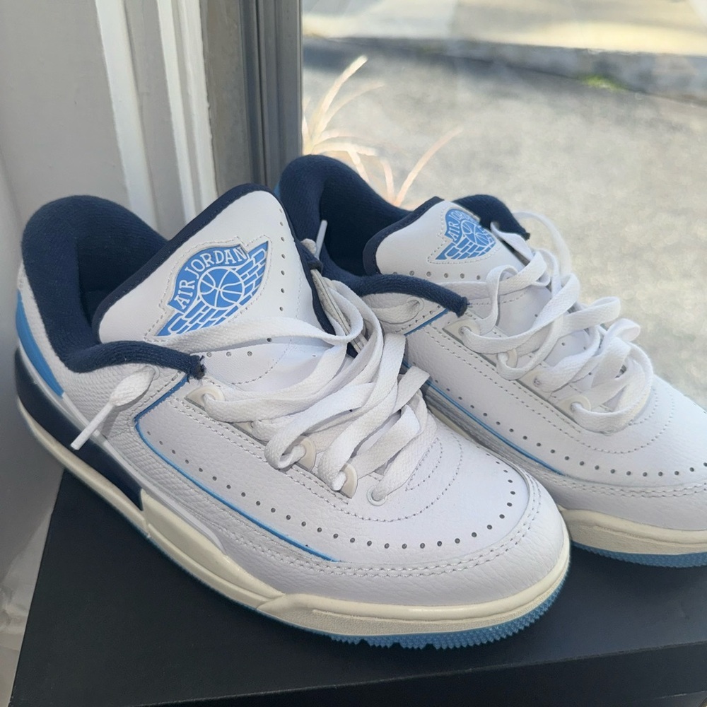Jordan Kids' Sneakers in White and Navy